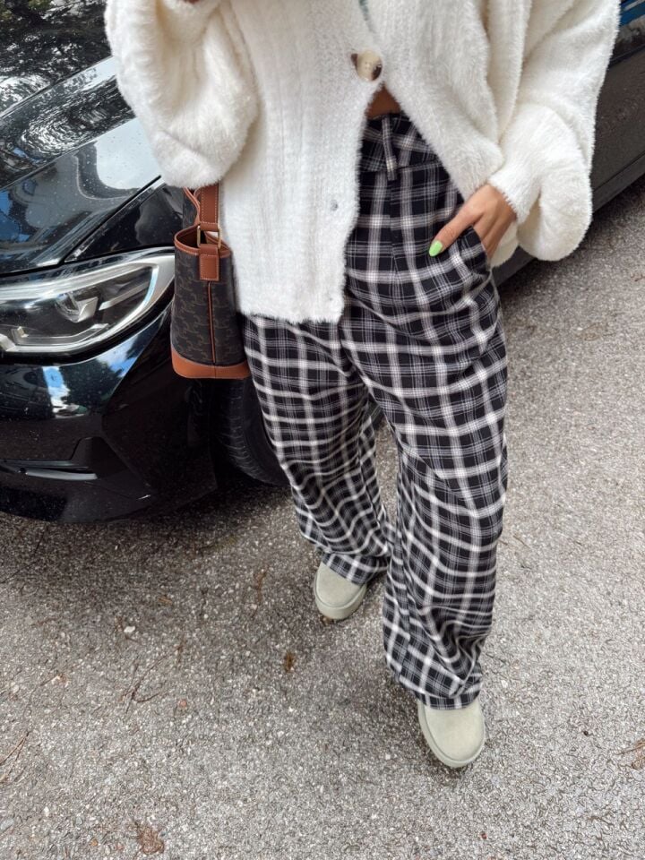 SİYAH-BEYAZ EKOSE DESEN PANTOLON