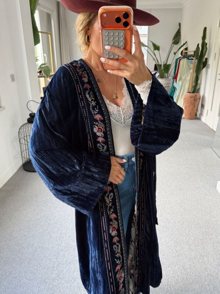 LACİVERT KADİFE İTHAL KAFTAN