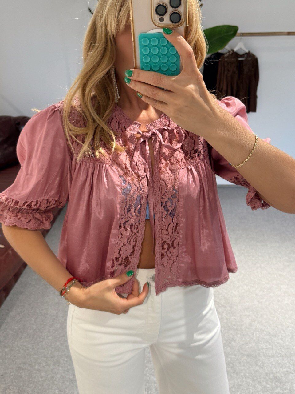 GÜL KURUSU BAĞLAMALI SATEN İTHAL BLUZ