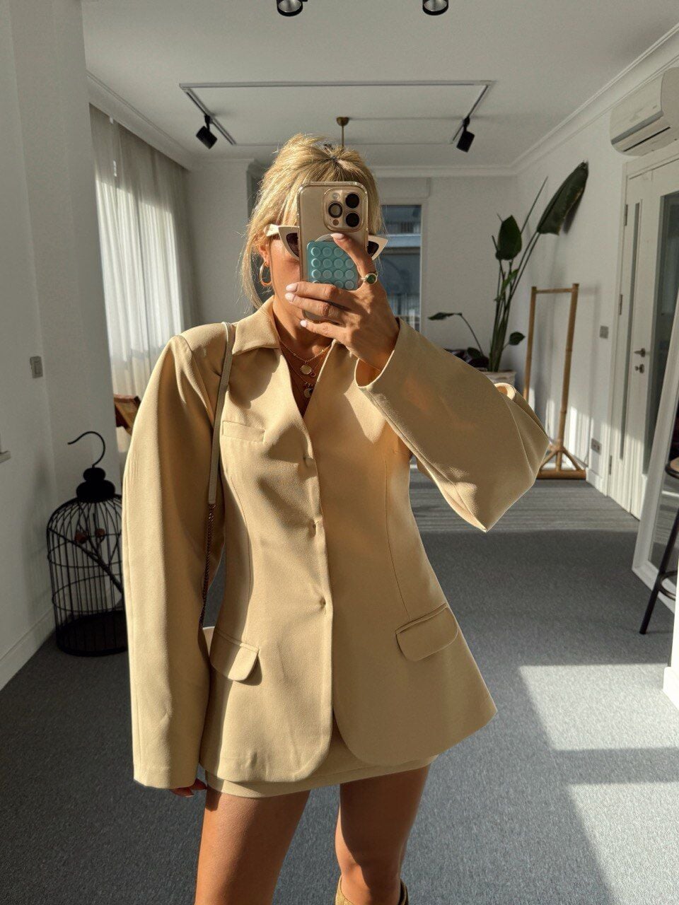 SARI KREP KUMAŞ CEKET ETEK TAKIM