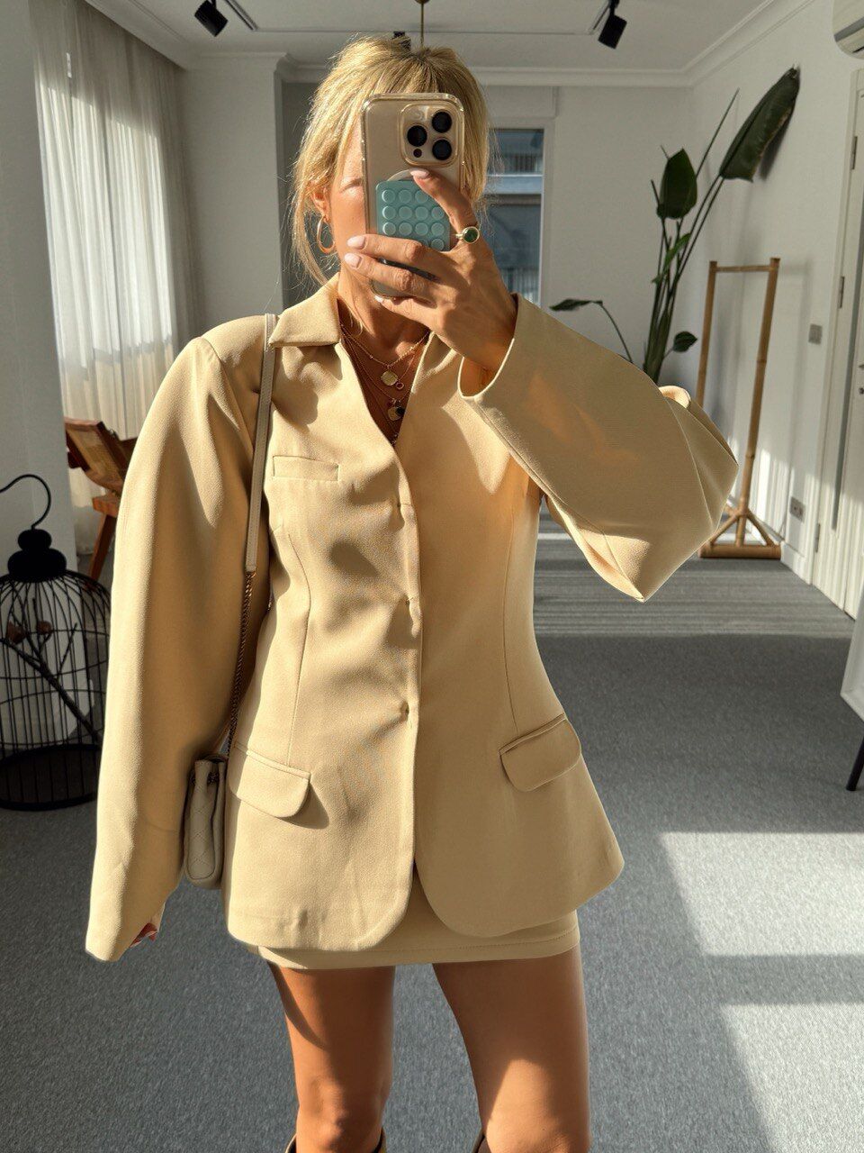 SARI KREP KUMAŞ CEKET ETEK TAKIM