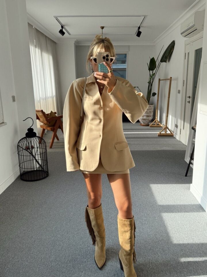 SARI KREP KUMAŞ CEKET ETEK TAKIM