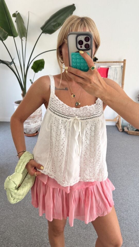 BEYAZ KURDELA DETAY İTHAL BLUZ