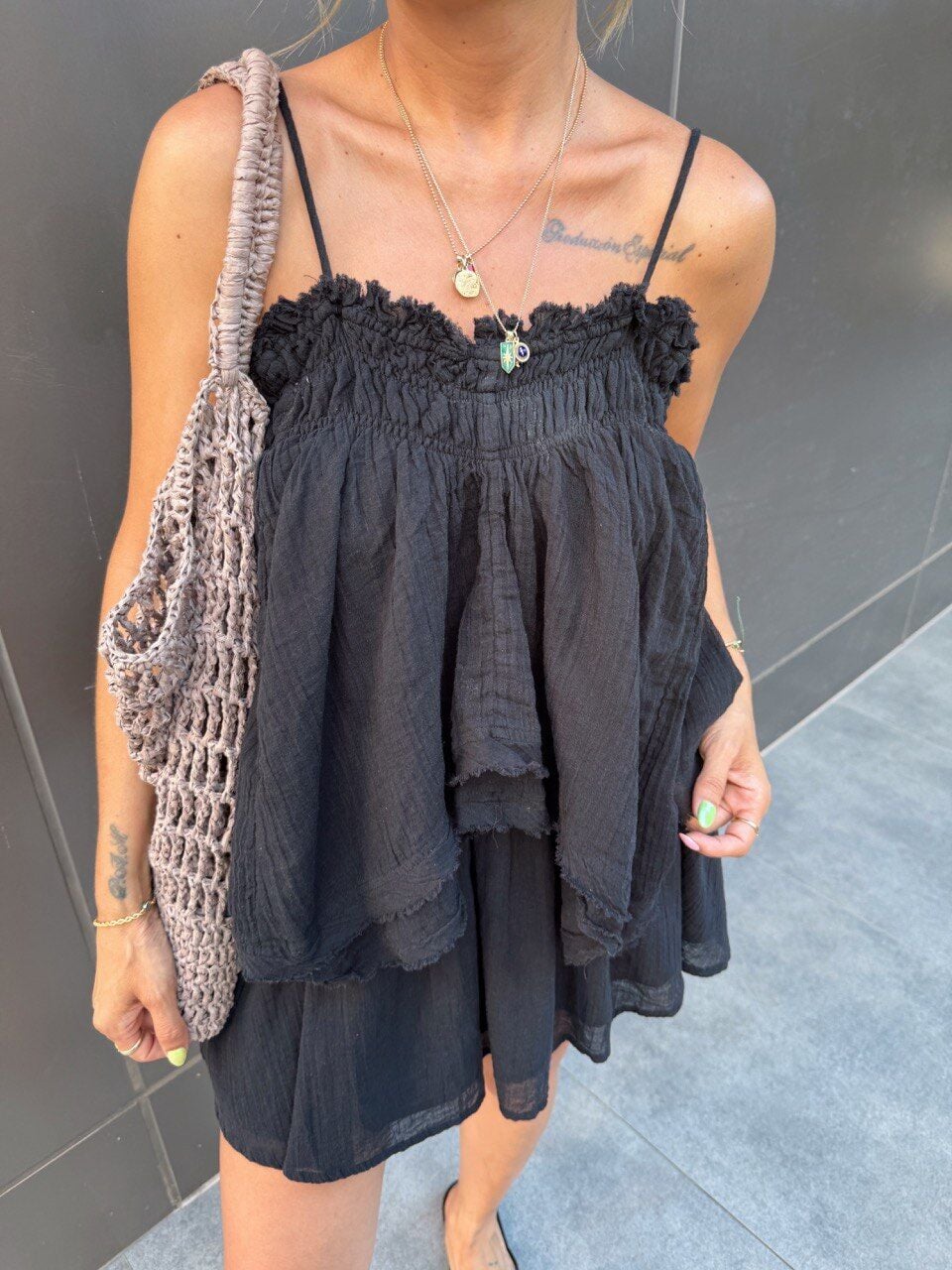 SİYAH ASKILI BLUZ ETEK İTHAL TAKIM