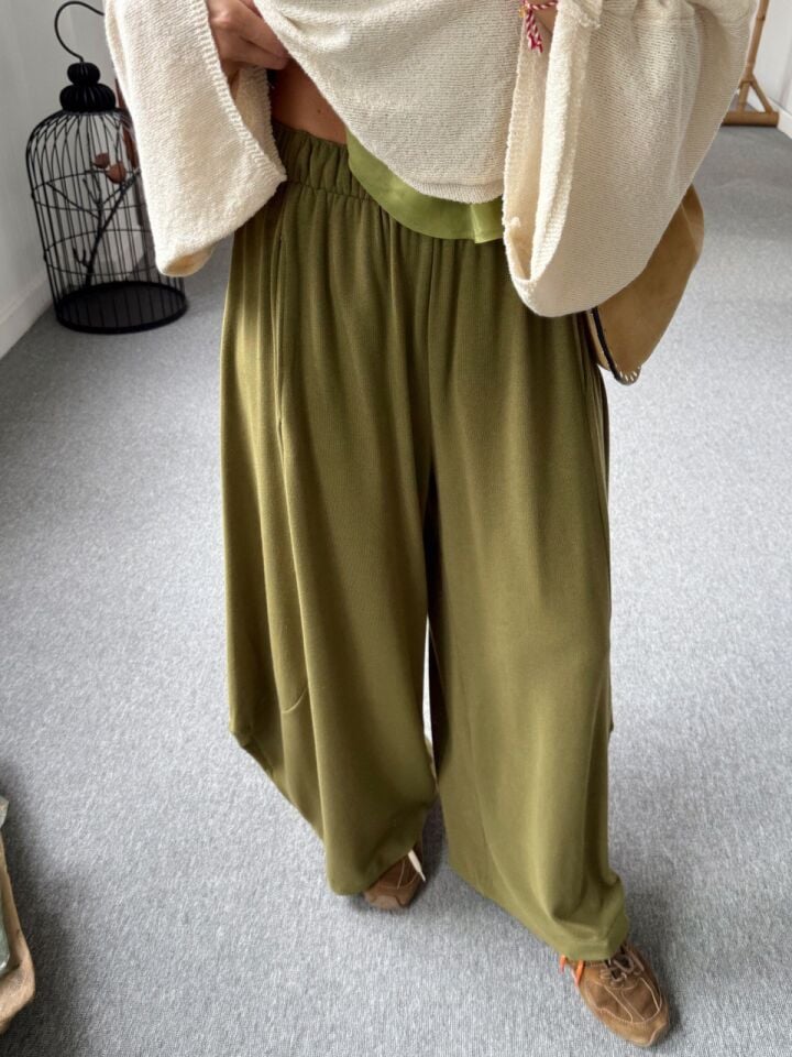 YAĞ YEŞİLİ SONSUZ KUMAŞ PARÇALI ŞALVAR