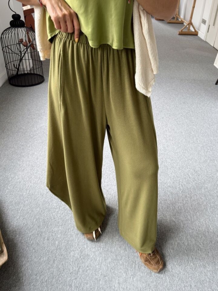 YAĞ YEŞİLİ SONSUZ KUMAŞ PARÇALI ŞALVAR