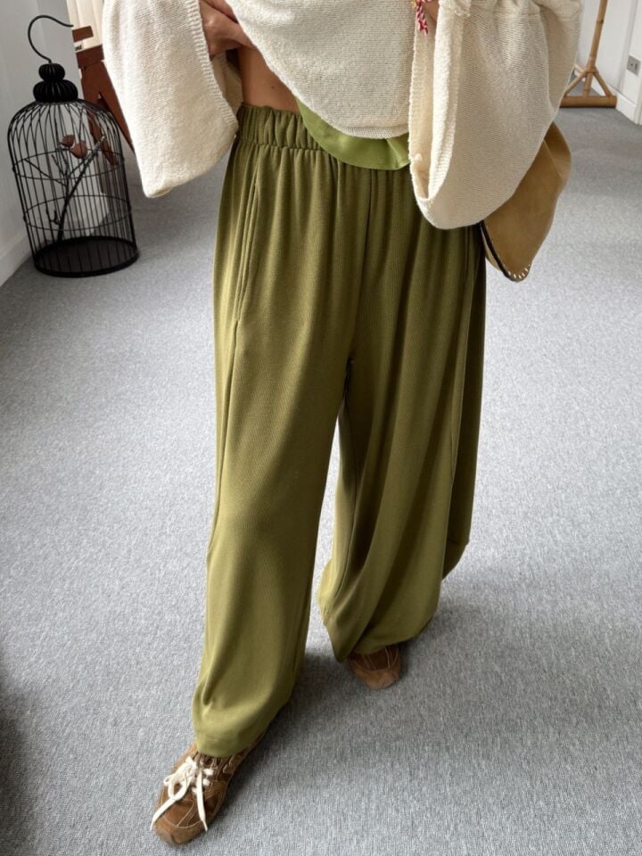 YAĞ YEŞİLİ SONSUZ KUMAŞ PARÇALI ŞALVAR