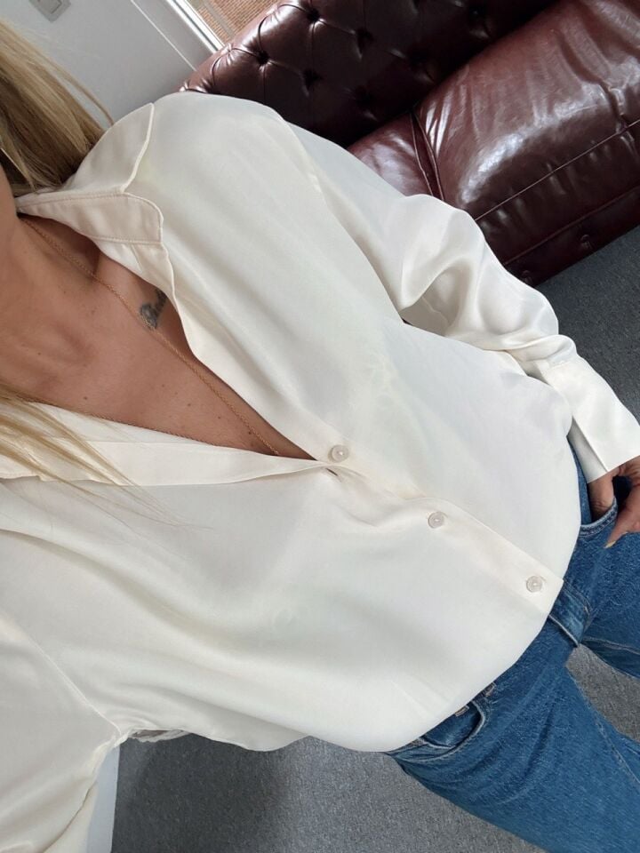 EKRU VİSKON SATEN GÖMLEK