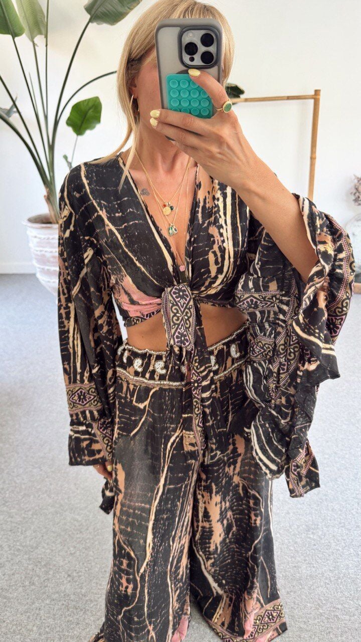 SİYAH DESENLİ BONCUK İŞLEMELİ İTHAL TAKIM