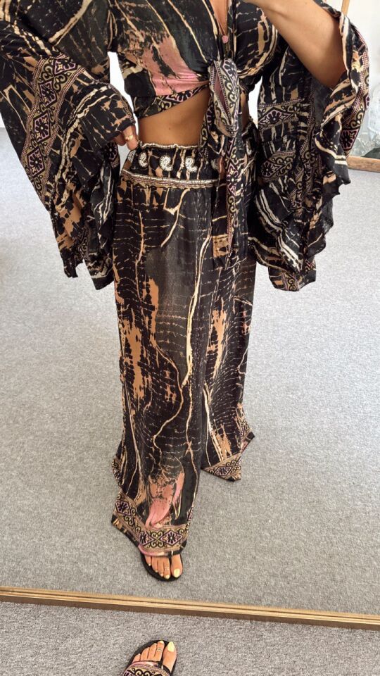 SİYAH DESENLİ BONCUK İŞLEMELİ İTHAL TAKIM