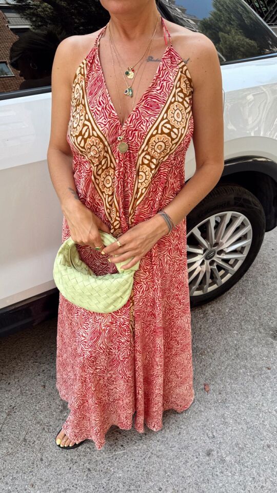 KIRMIZI ŞAL DESEN SIRT DEKOLTELİ İTHAL ELBİSE