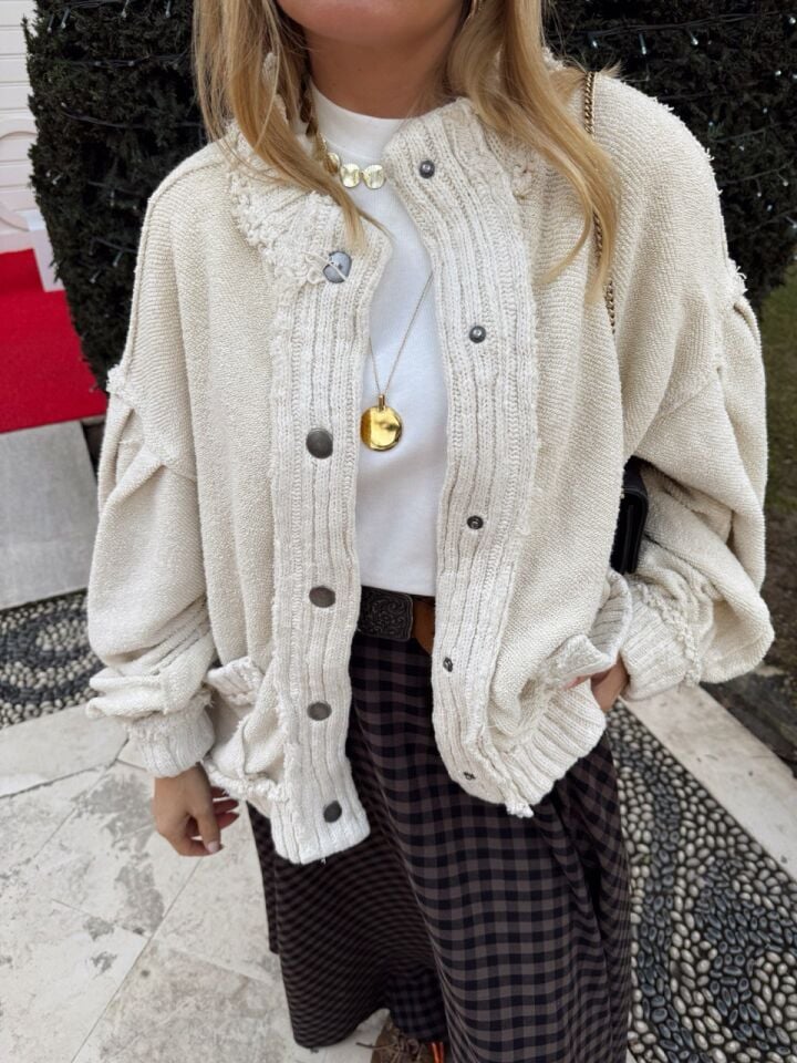 BEJ DOKULU İTHAL CEKET HIRKA