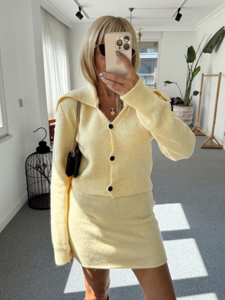 SARI YÜN TRİKO ETEK TAKIM