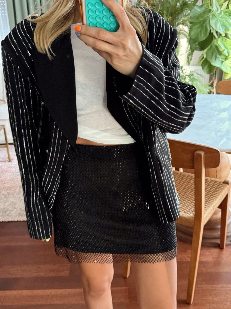 SİYAH TAŞLI MİNİ ETEK