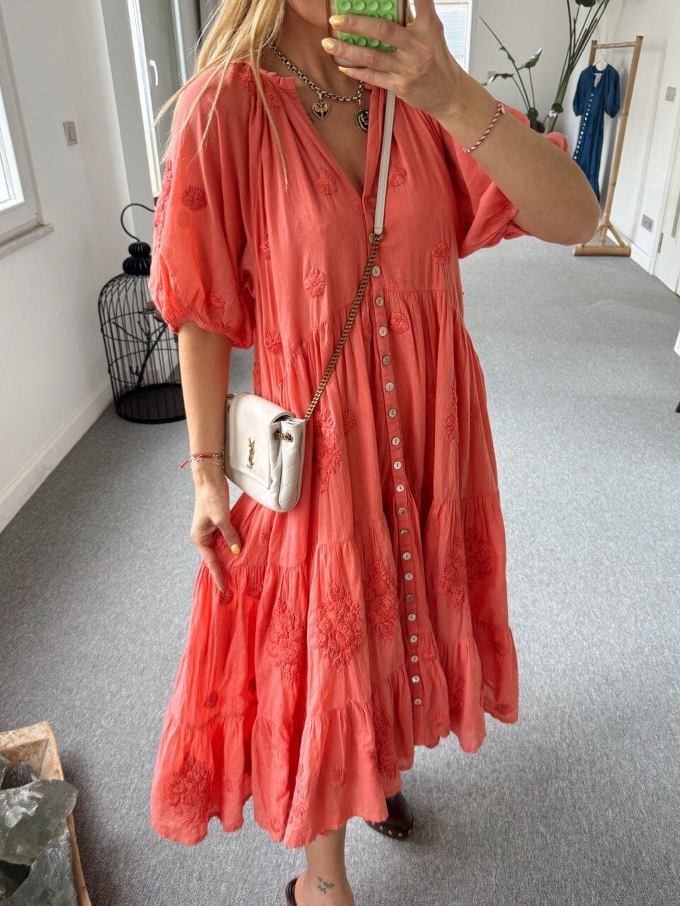 YAVRUAĞZI İŞLEMELİ KOL DETAY İTHAL ELBİSE