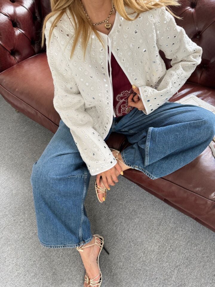 BEYAZ AYNA DETAY İTHAL CEKET