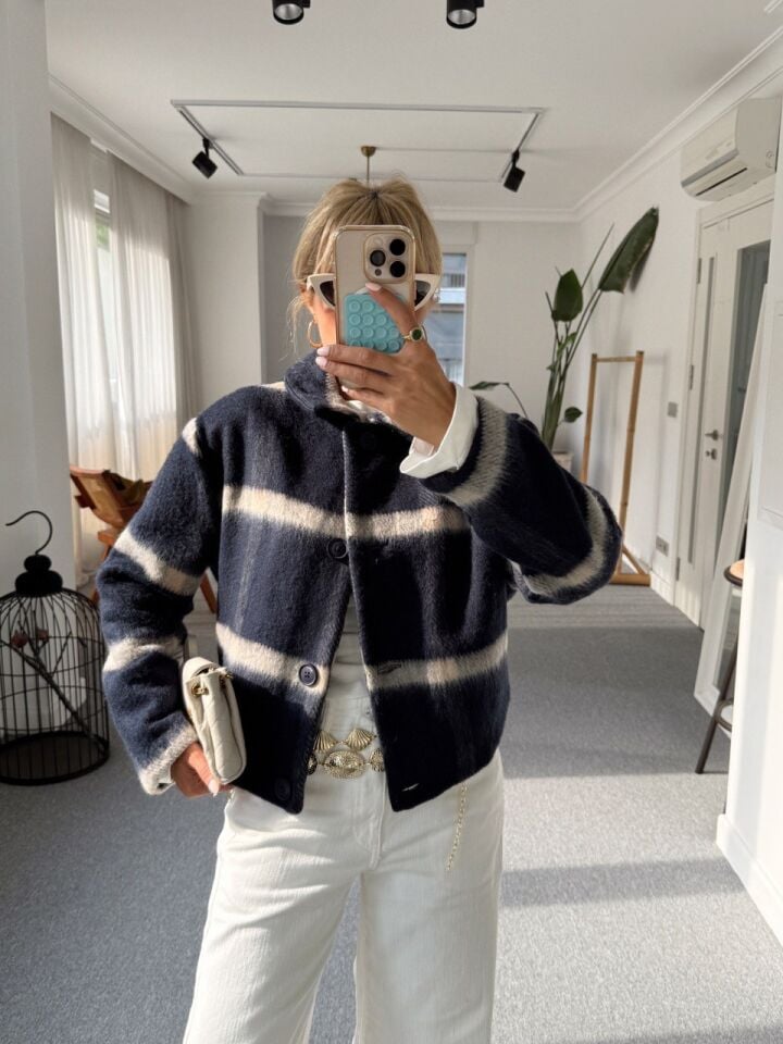 LACİVERT EKOSELİ KISA TÜYLÜ KABAN