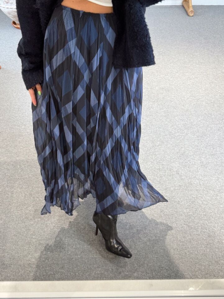 MAVİ DESENLİ PARÇALI  ETEK