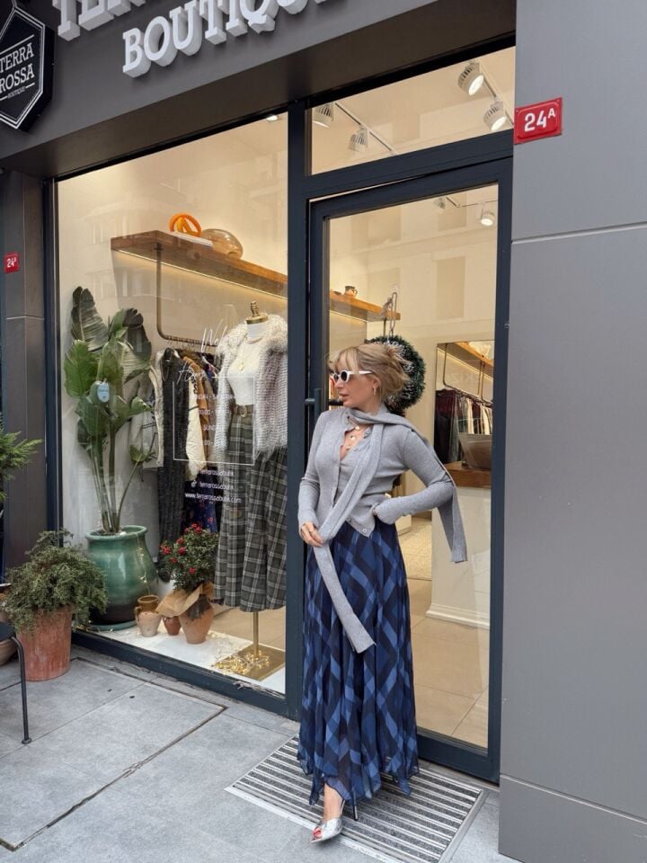 MAVİ DESENLİ PARÇALI  ETEK