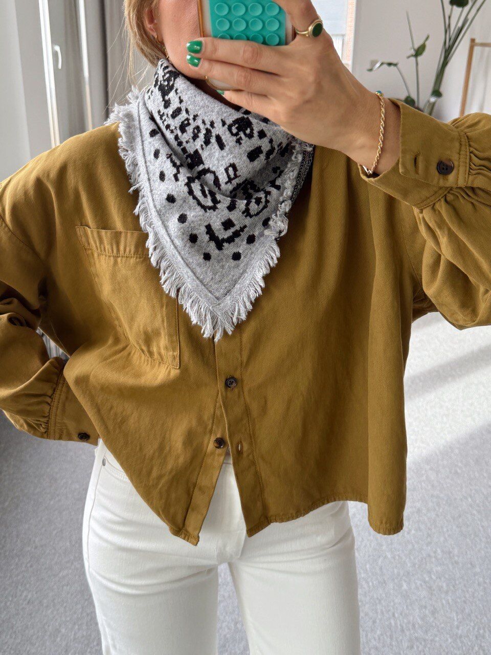 GRİ-SİYAH DESENLİ TRİKO ŞAL