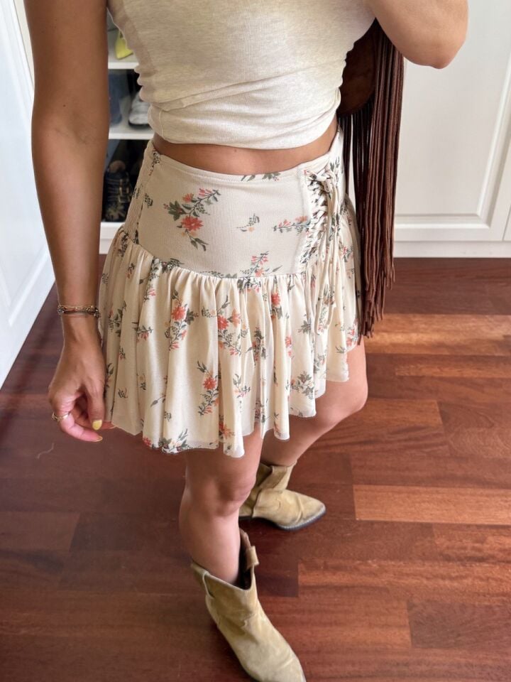 MİNİMAL ÇİÇEK DESEN ŞORT ETEK