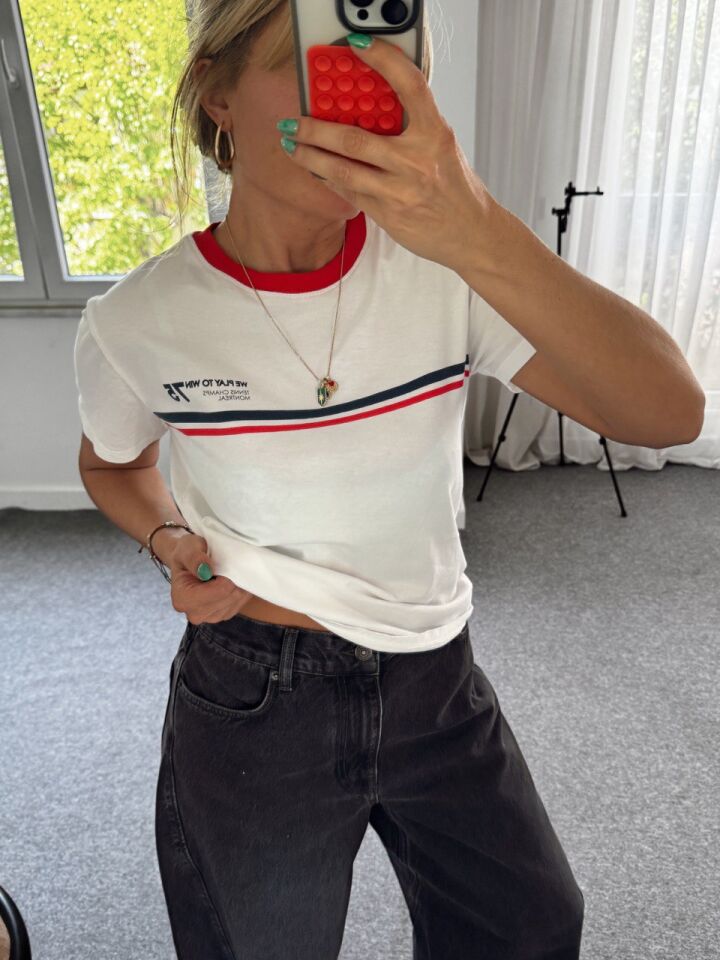 KIRMIZI-LACİVERT ÇİZGİLİ TSHIRT