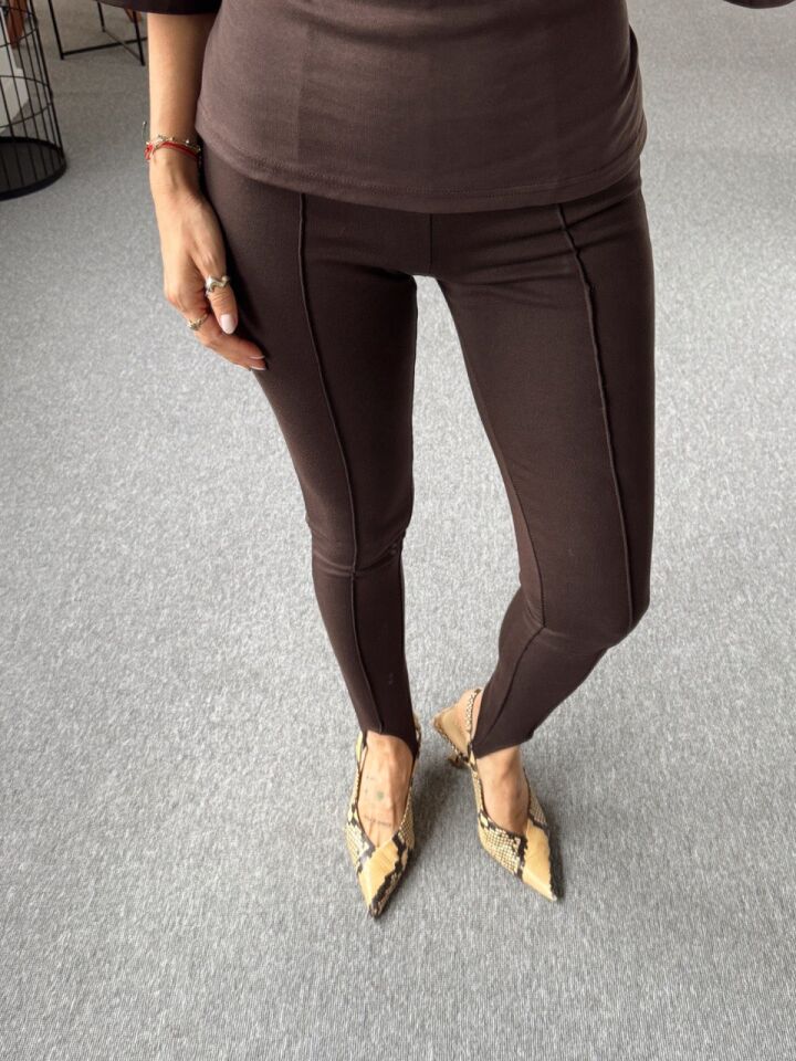 KAHVERENGİ FÜZO TAYT