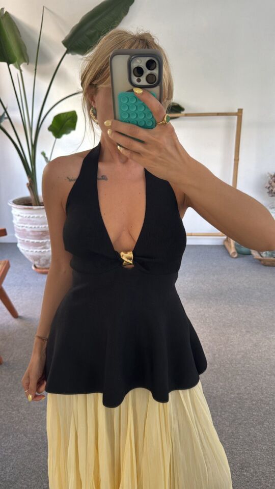 SİYAH HALTER YAKA PEPLUM TRİKO