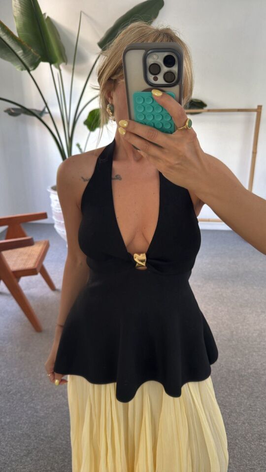 SİYAH HALTER YAKA PEPLUM TRİKO