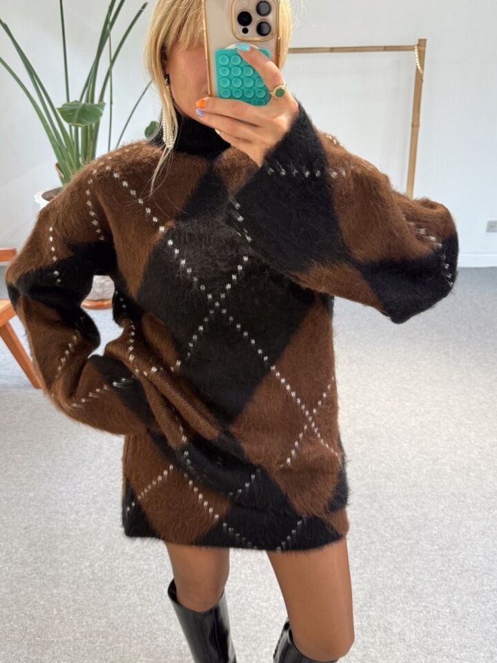 SİYAH - KAHVE BAKLAVA DESEN TRİKO TAKIM