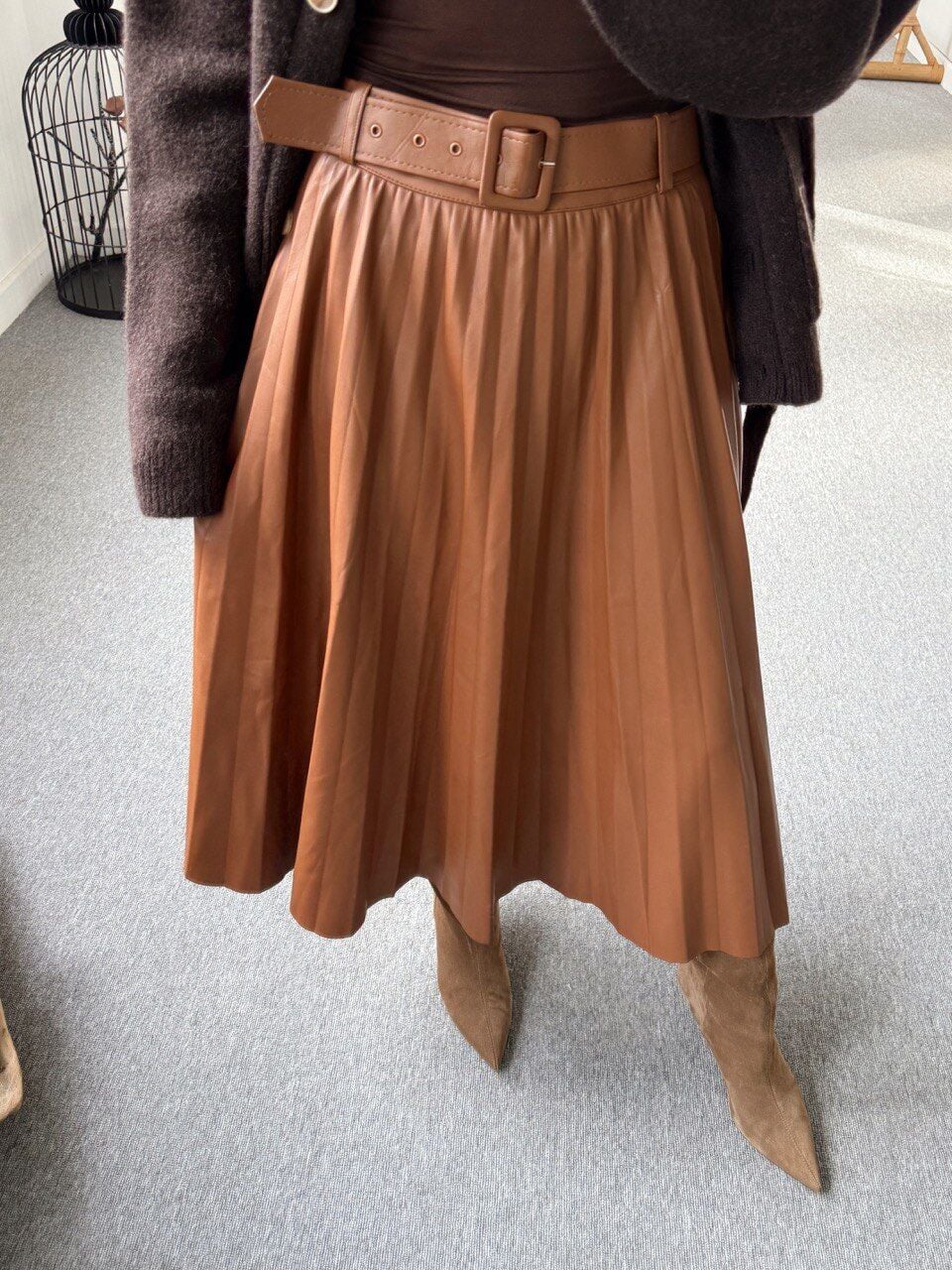 TABA KEMER DETAYLI DERİ PİLİSELİ İTHAL ETEK