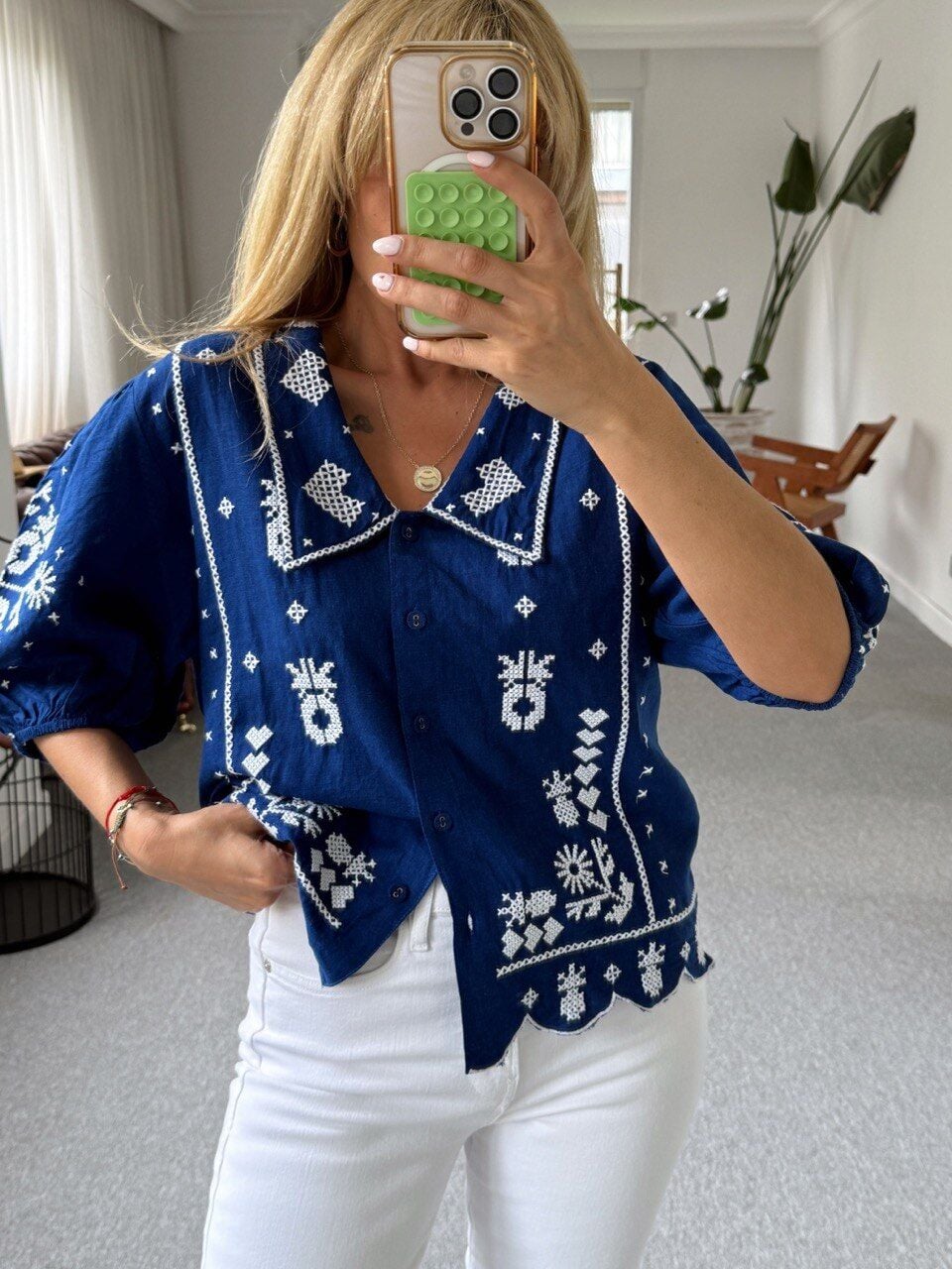 LACİVERT BEBE YAKA NAKIŞ İŞLEMELİ İTHAL BLUZ