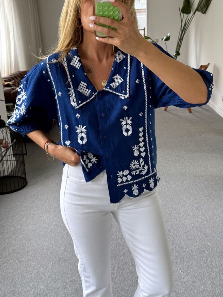 LACİVERT BEBE YAKA NAKIŞ İŞLEMELİ İTHAL BLUZ